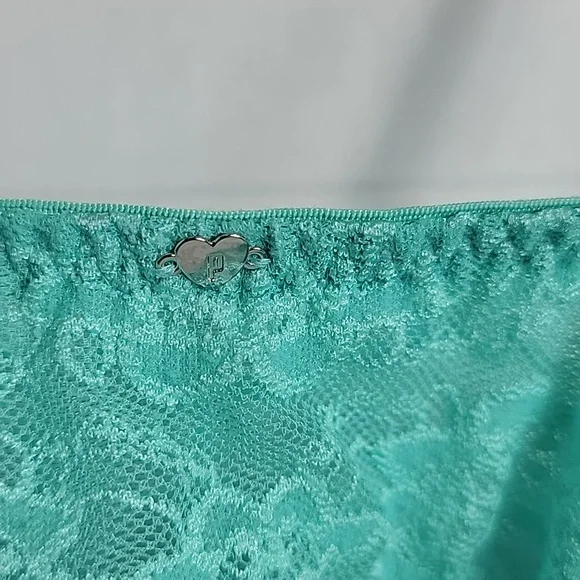 PINK Victoria's Secret Teal Lace Bralette Underwire Bra,  S(D-DD)/P(D-DD) - Picture 3 of 8